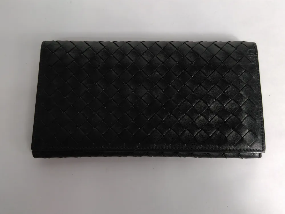 Bottega Veneta Black Leather Ladies Wallet Purse Pre-ownedGenuine Luxury