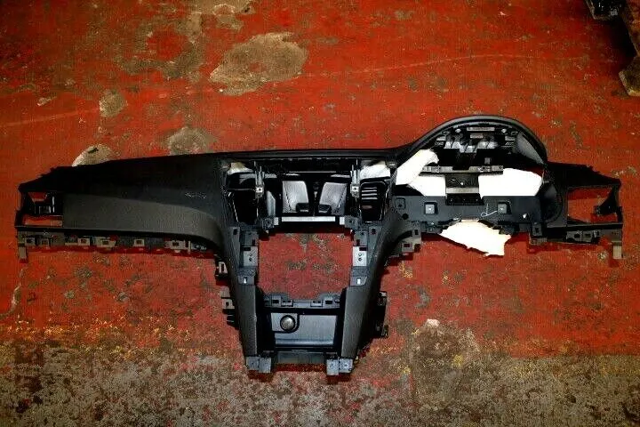 SUBARU LEGACY 2010 MK5 RHD GENUINE DASHBOARD IN BLACK