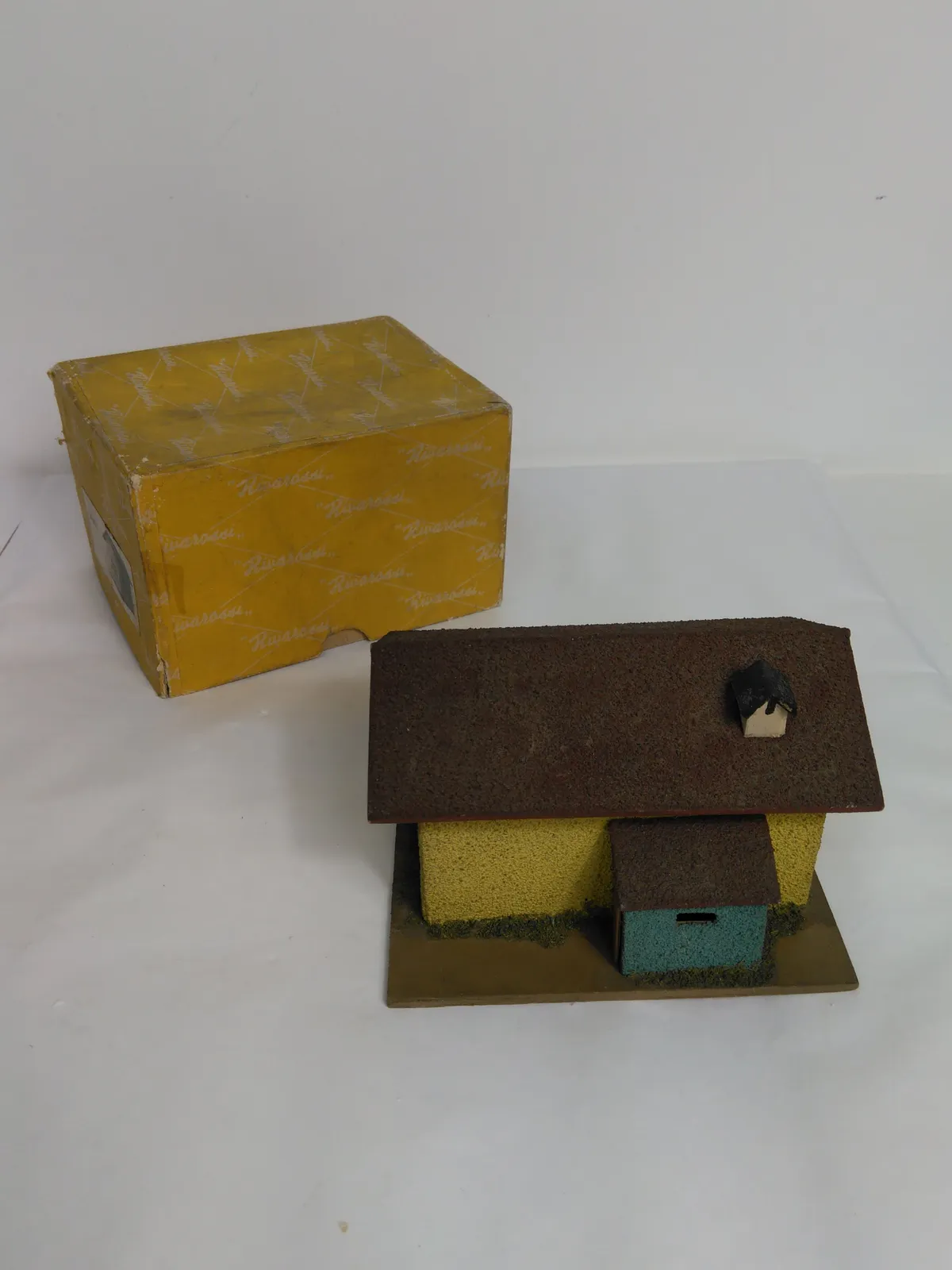 Vintage “Rivarossi” Miniature Building for Model Railway – in Original Box Nice