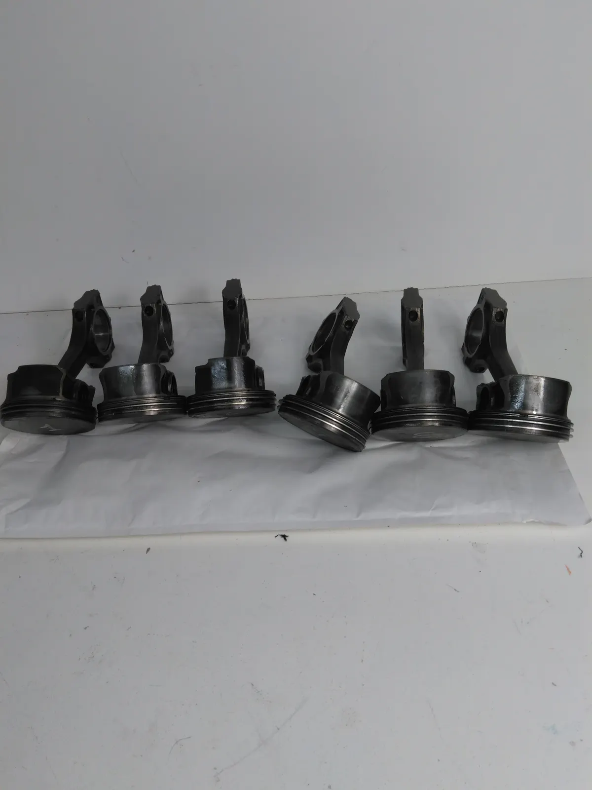 BMW E46 E38 E39 E53 3.0i M54B30 Crankshaft with Pistons and Connecting Rods