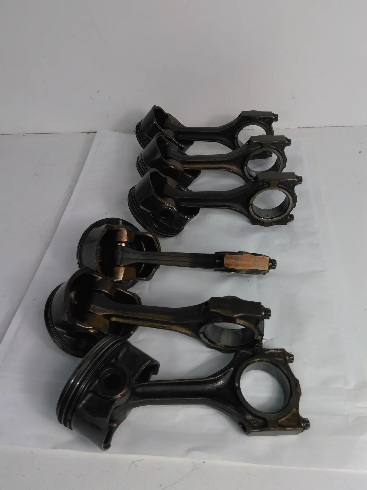 Used BMW E46 E38 E39 E53 3.0i M54B30 Crankshaft w/ 6 Pistons & Rods