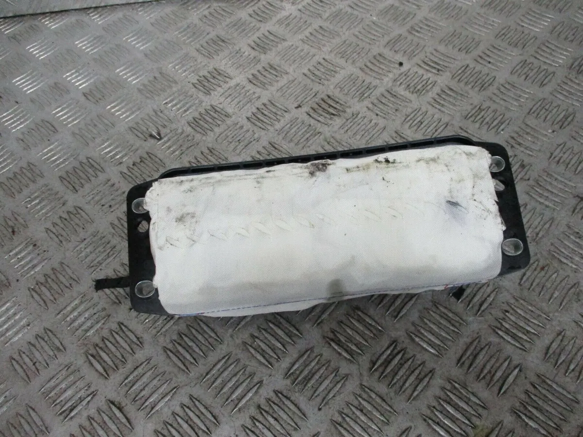 2009-12 VW GOLF MK6 PASSENGER SIDE DASHBOARD AIRBAIG 5K0880204 OEM