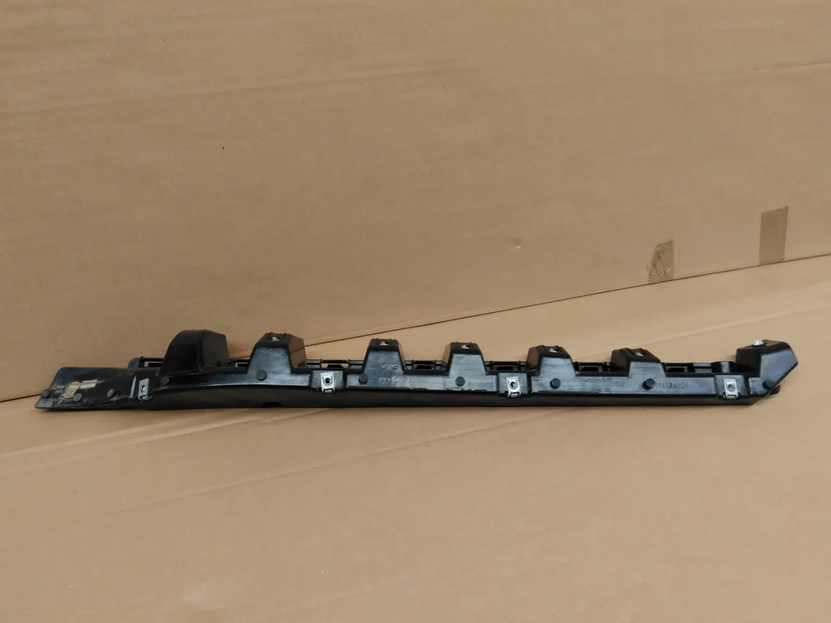 2015 ON COUPE MCLAREN 570S FRONT INNER DOOR TRIM RH DRIVER SIDE 13A6743CP