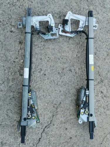 2 Pete2066Pair of seat belt presenters, tool kit, head unit