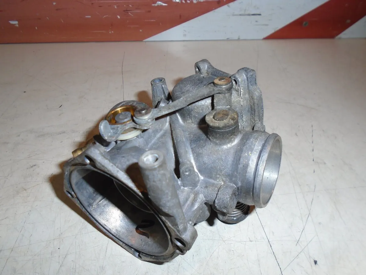 Honda VT500 Carb Body