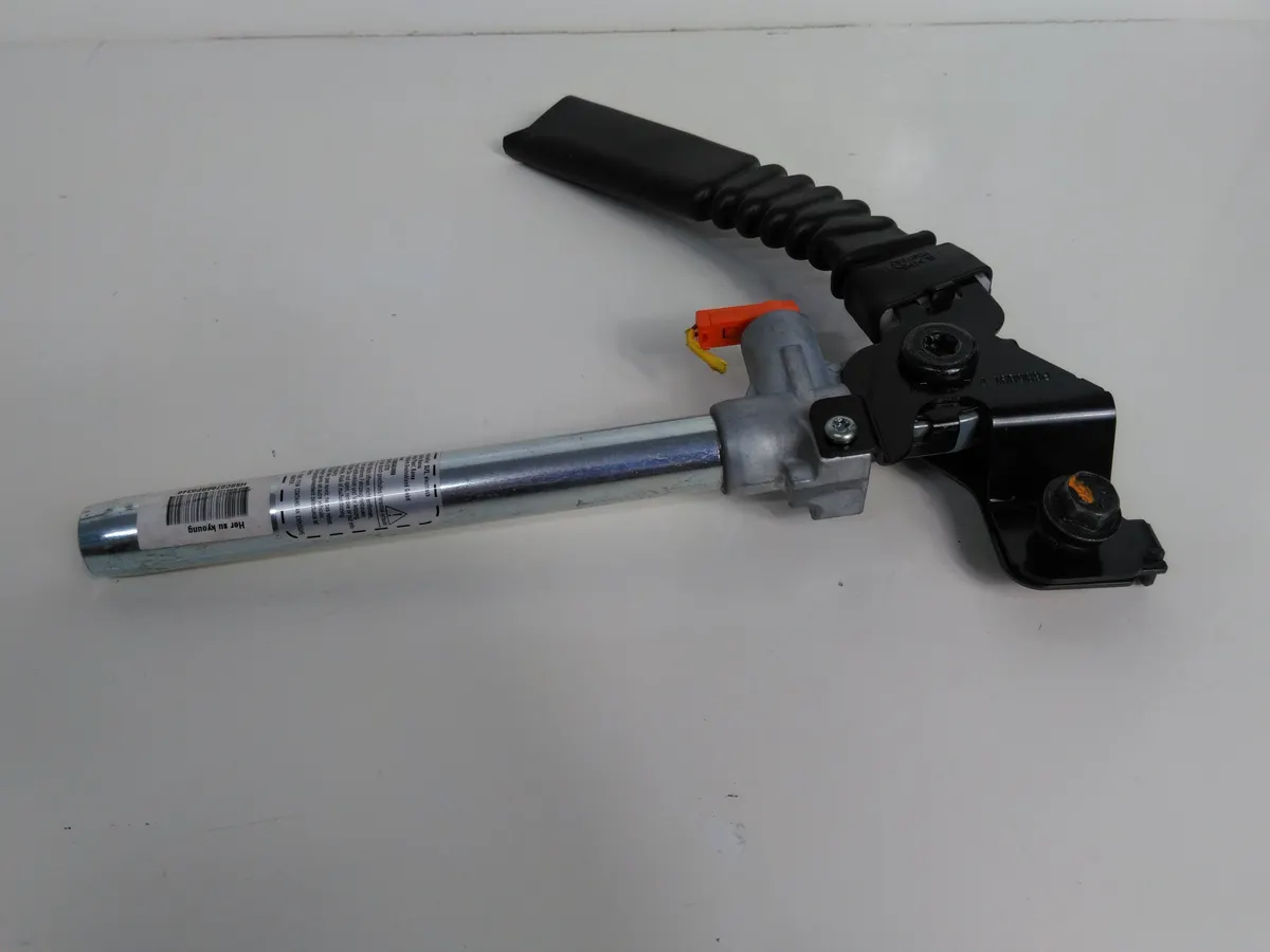 KIA SPORTAGE MK3 2010 2013 FRONT RIGHT DRIVER SIDE SEAT BELT PRETENSIONER