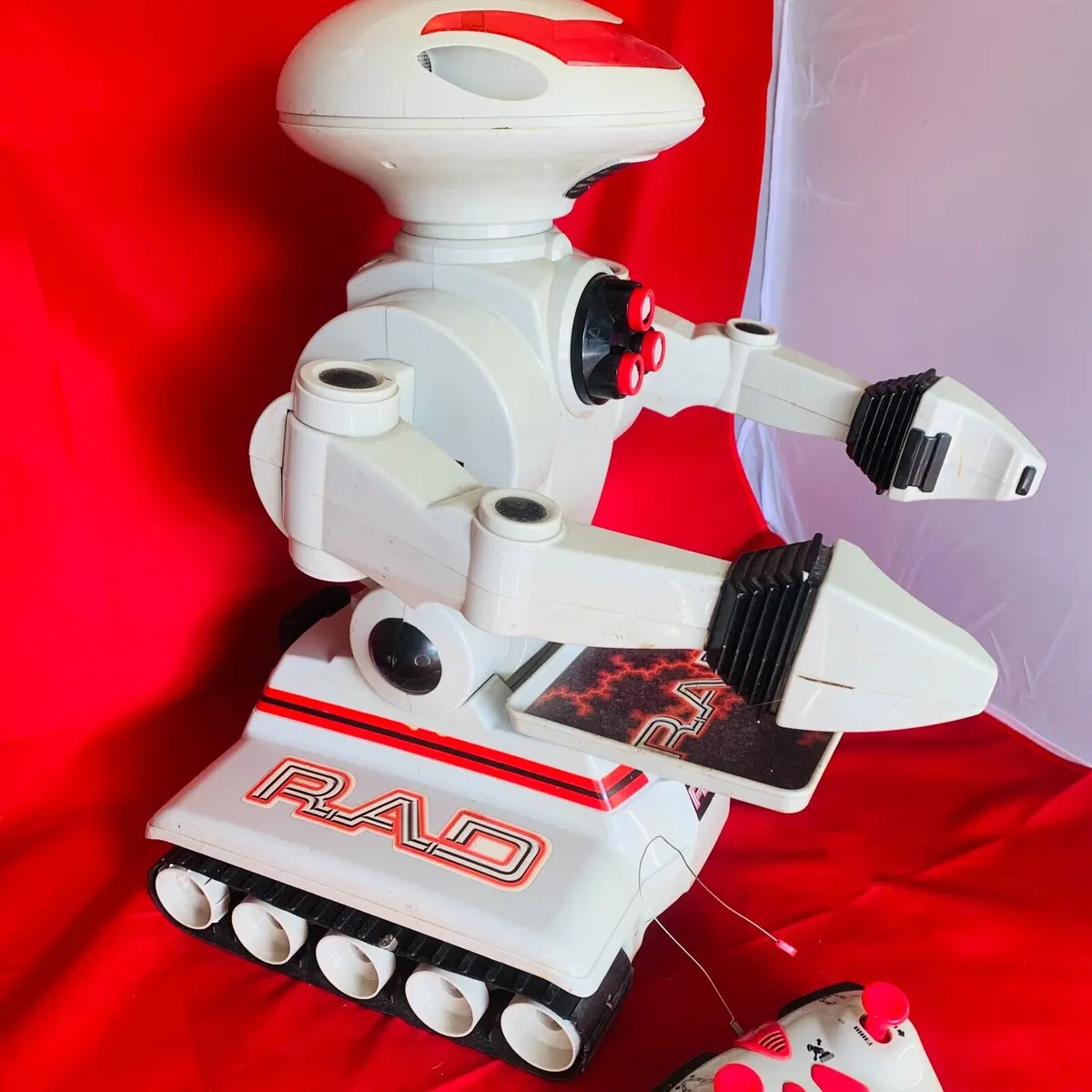 Vintage Radio Controlled R.A.D.™ Robot by Toymax - Fully Working, 1998