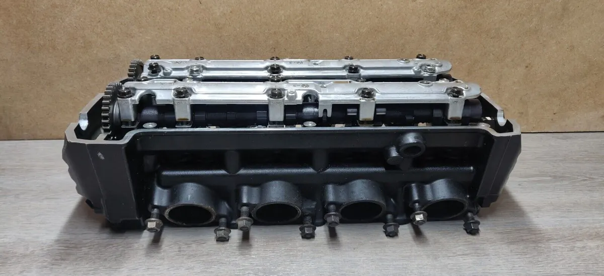 KAWASAKI ZR800 Z800 2013 - 2016 CYLINDER HEAD
