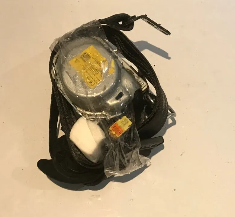 GENUINE 20-23 AUDI A3 8Y DRIVER FRONT SEAT BELT 8Y0857706 (SPARE OR REPAIRS)