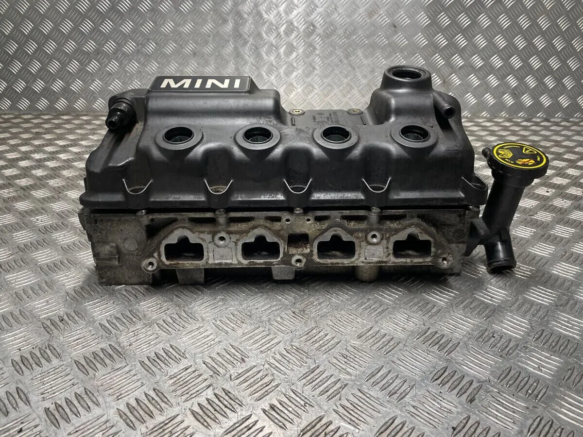 Mini Cooper One R50 2002 1.6 petrol cylinder head