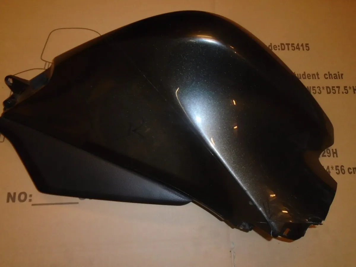 HONDA VFR 1200 VFR 1200 F 2010 - 2016:TANK COVER - RIGHT:USED MOTORCYCLE PARTS
