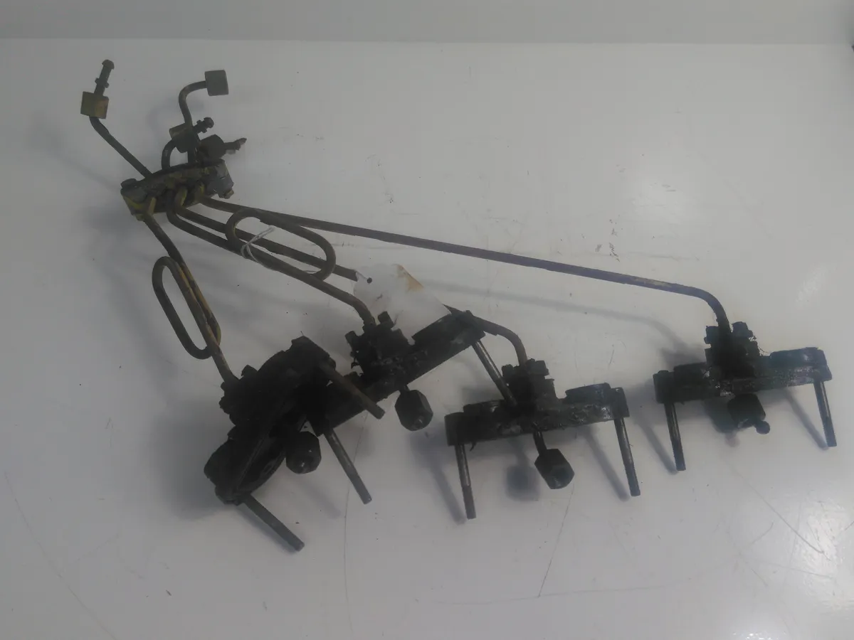 Complete set of injector pipes, clamps,etc  for lister HR4 diesel engine
