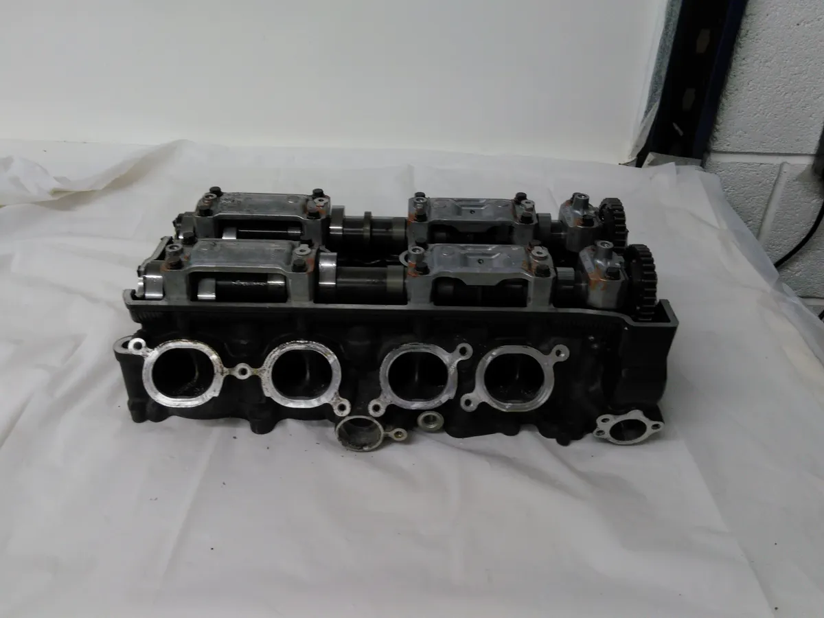 YAMAHA YZF R1 2009 2010 2011 14B:CYLINDER HEAD AND CAMS MINOR DAMAGE:USED