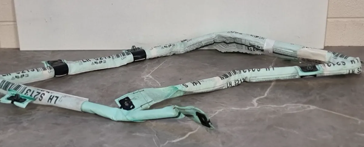 2020 MERCEDES E CLASS S213 LEFT PASSENGER SIDE ROOF CURTAIN A!R BAG 2138601102