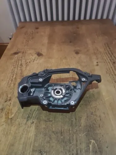 GENUINE HUSQVARNA 585 XP CHAINSAW CRANKCASE FLYWHEEL SIDE ASSEMBLY 593 20 43 01