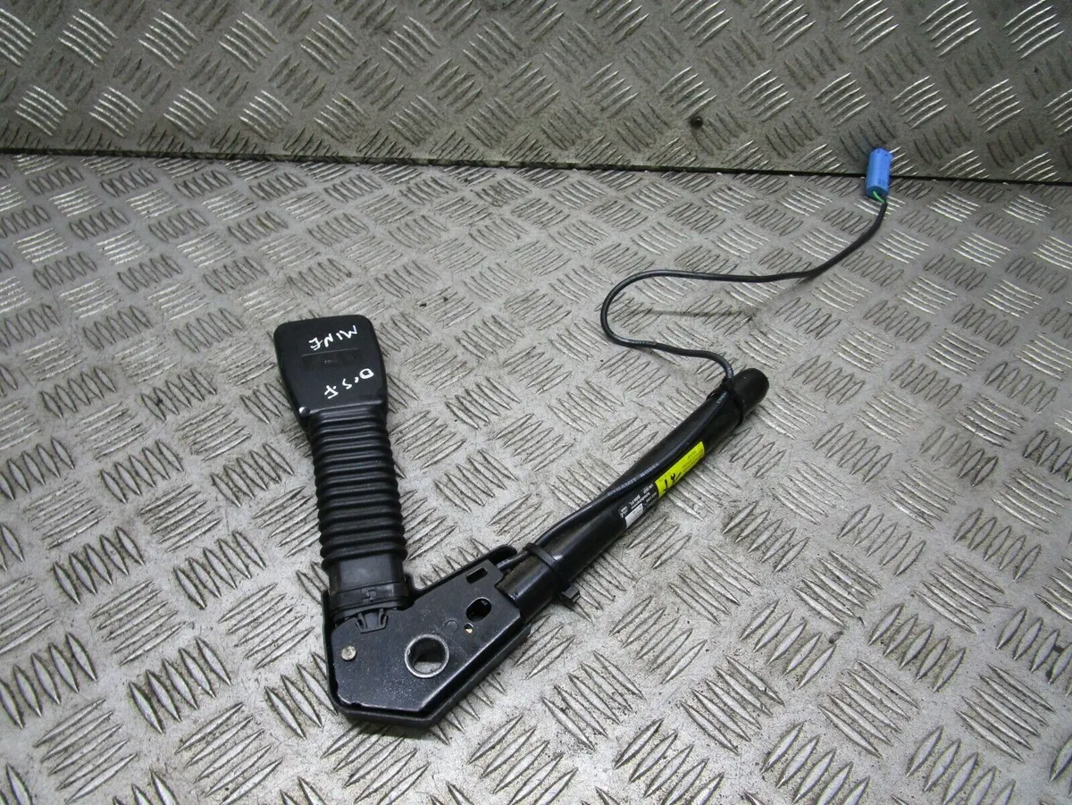2004 MINI CABRIO COOPER 3DR DRIVER SIDE FRONT SEAT BELT TENSIONER 531084200 OEM