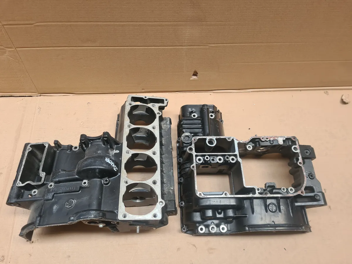Kawasaki ZX10B Crankcases ZX-10 Engine Cases ZX10 Crankcase