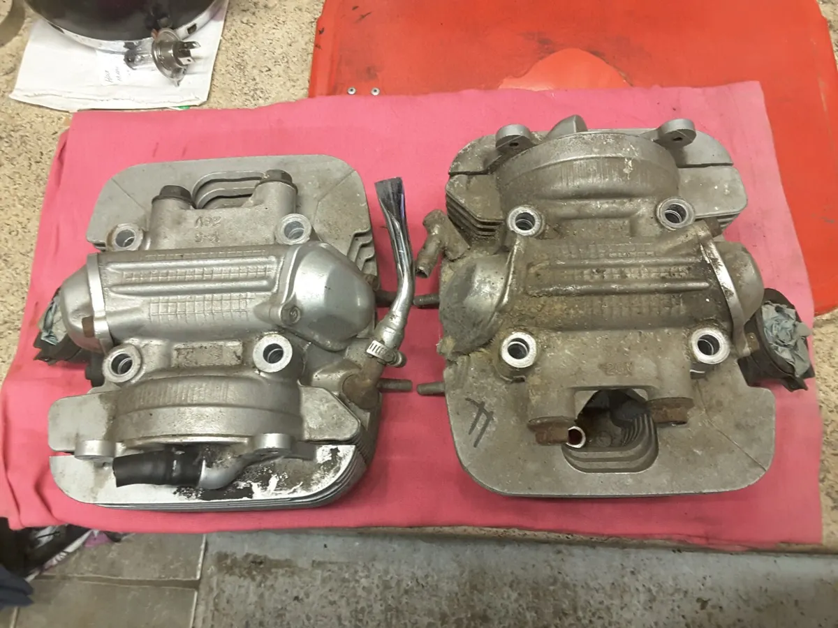 Yamaha XV535 Virago 2gv Cylinder head x2 front & rear complete,camshafts etc,3JC