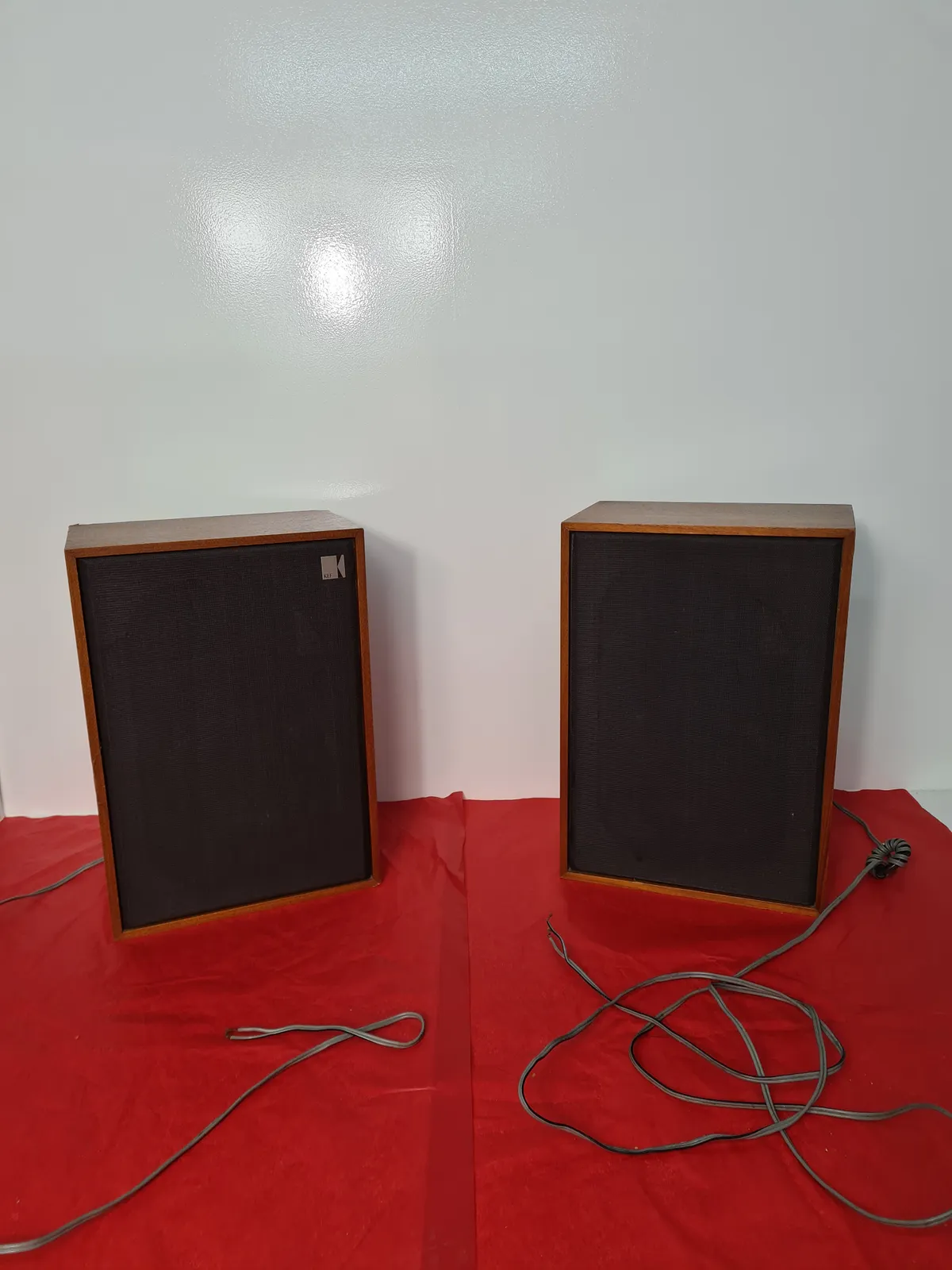 Kef Coda SP 1034 Vintage 1972 speakers.