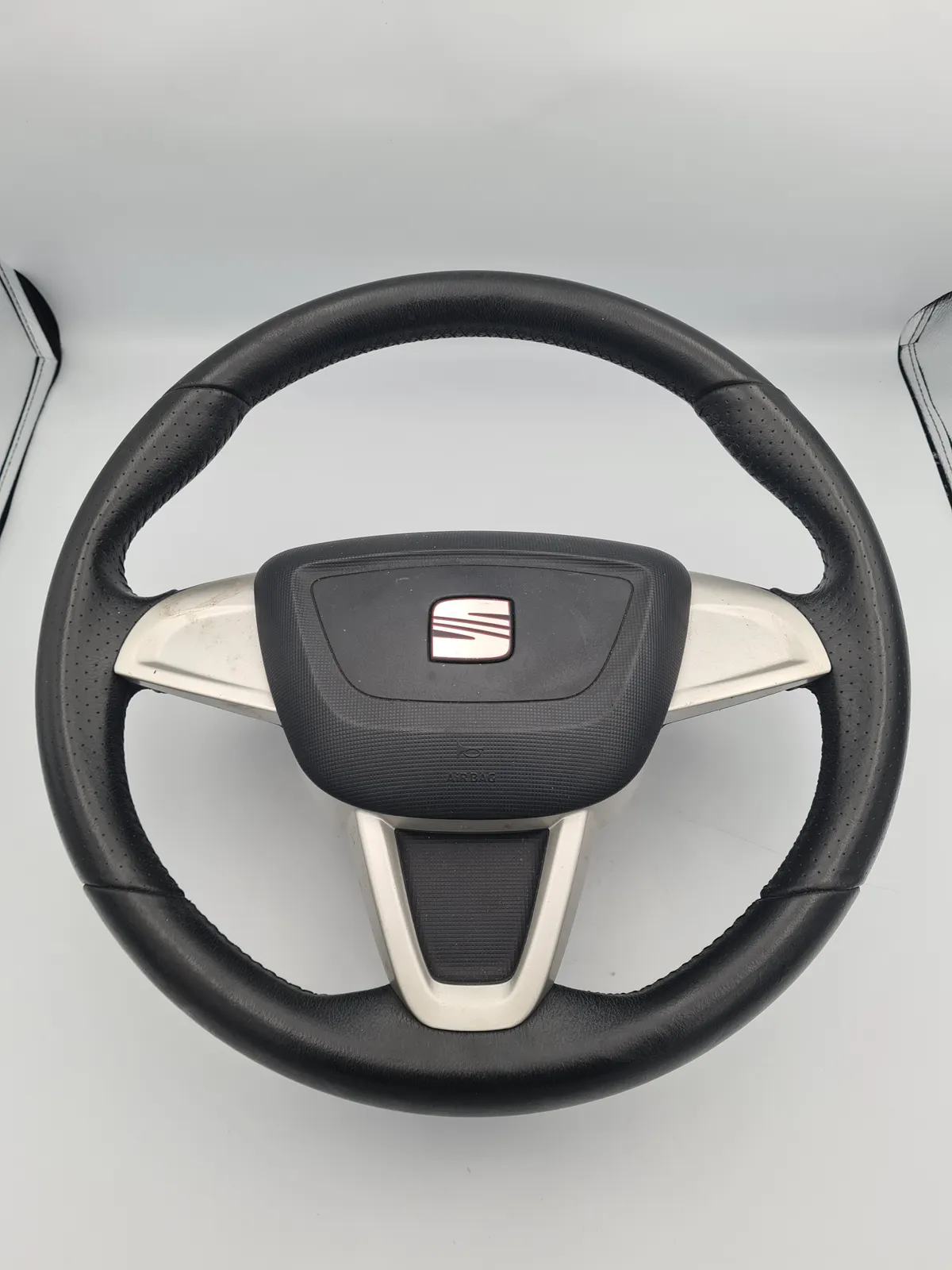 Seat ibiza 2010 mk4 steering wheel with srs - F #T88