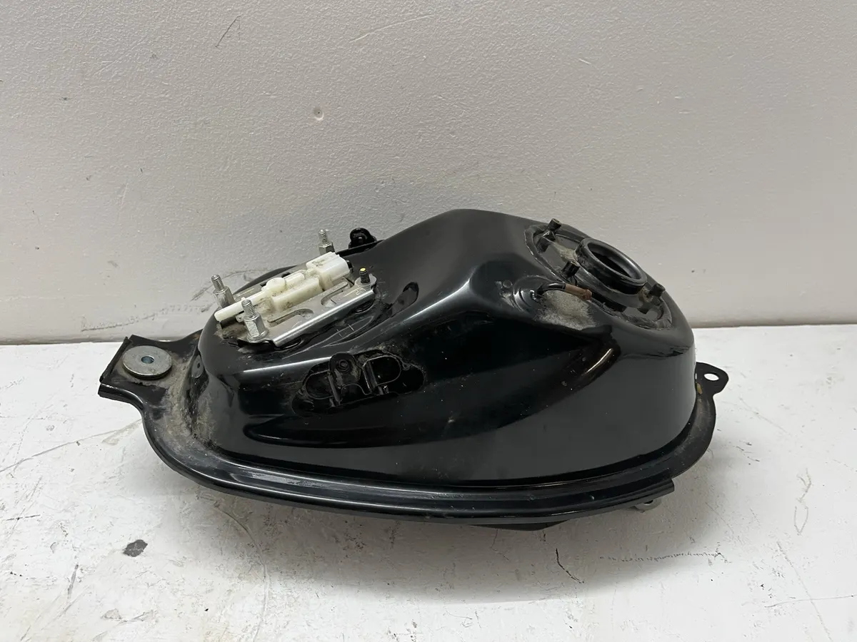 HONDA MSX 125 GROM Fuel Tank & Sender Assembly 2021-2024 Used