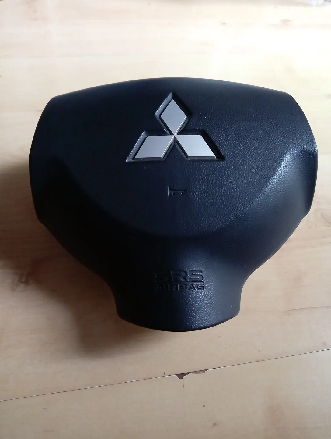 Used Mitsubishi Outlander Mk2 Steering Wheel Airbag Module 7030A088XA 2007-2013