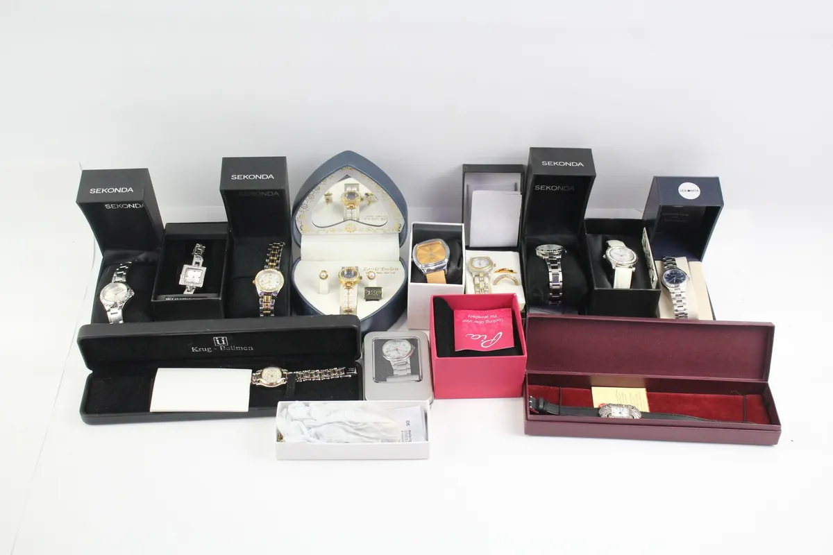 Womens Assorted Boxed Watches Quartz Sekonda Oasis Etc UNTESTED