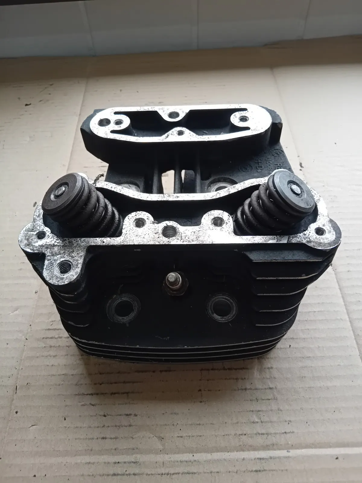 Used Harley Davidson Sportster 1200 Evo 2001 Rear Cylinder Head 16684-87a