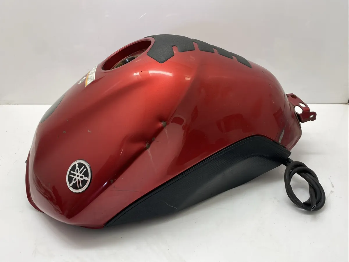 Yamaha XJ6S XJ600 S Diversion 2009-2016 Fuel Tank Used