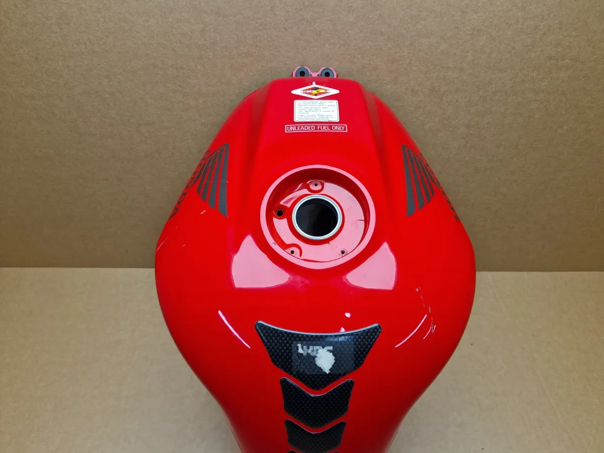 Honda VFR800 VTEC Genuine OE Fuel Tank Red Dented Internally Clean 2002-2009