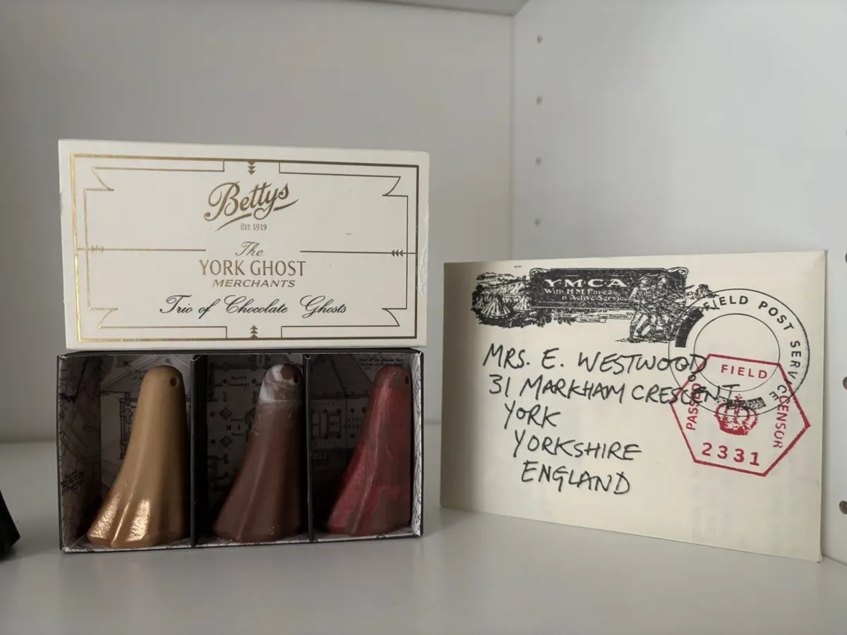 York Ghost Merchants Bettys New Trio Chocolate Ghosts & Souvenir Letter