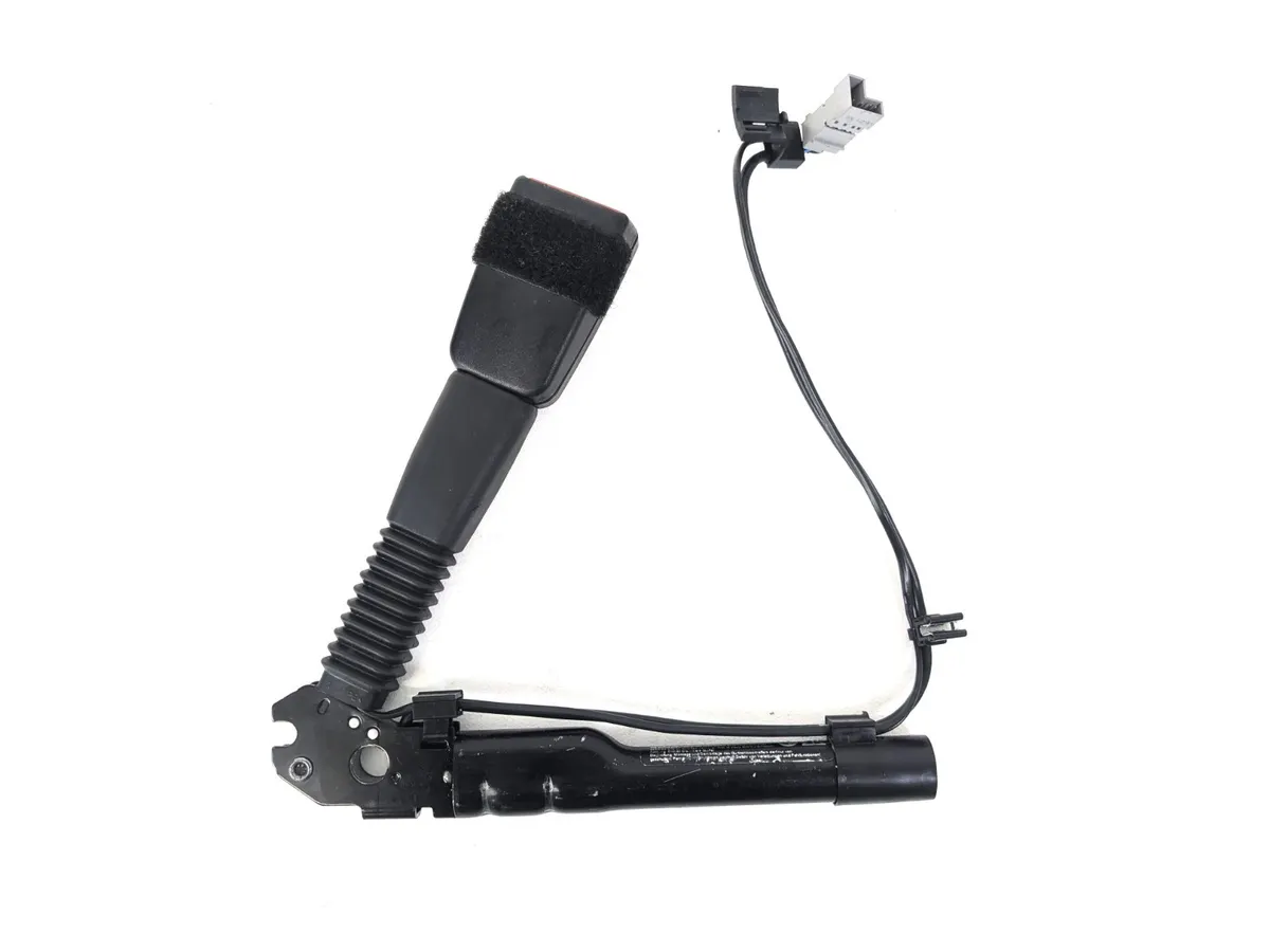 Used BMW 1 3 Series E81 E82 E87 E90 E91 E92 LeftLower SeatBelt Tensioner 7213563