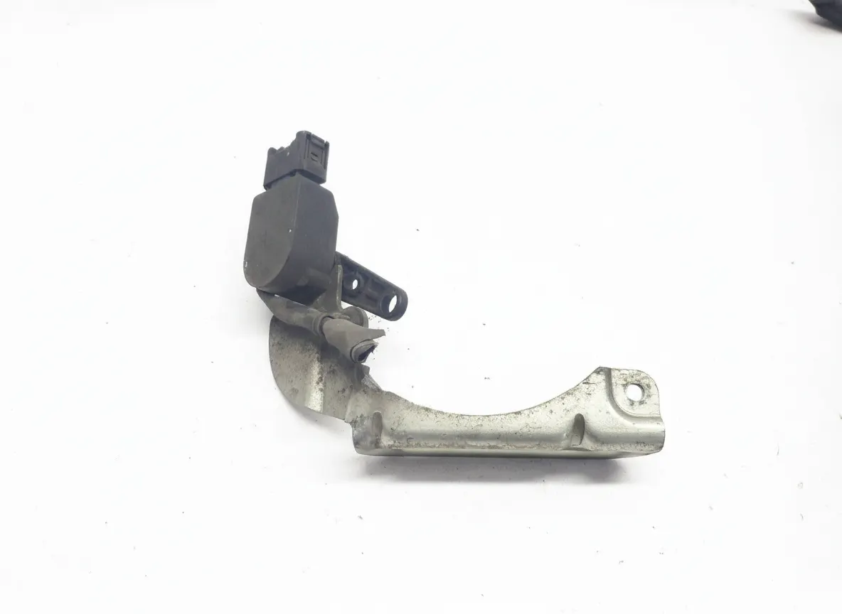 MERCEDES-BENZ C CLASS W204 Xenon Headlight Level Adjust Control Sensor Used