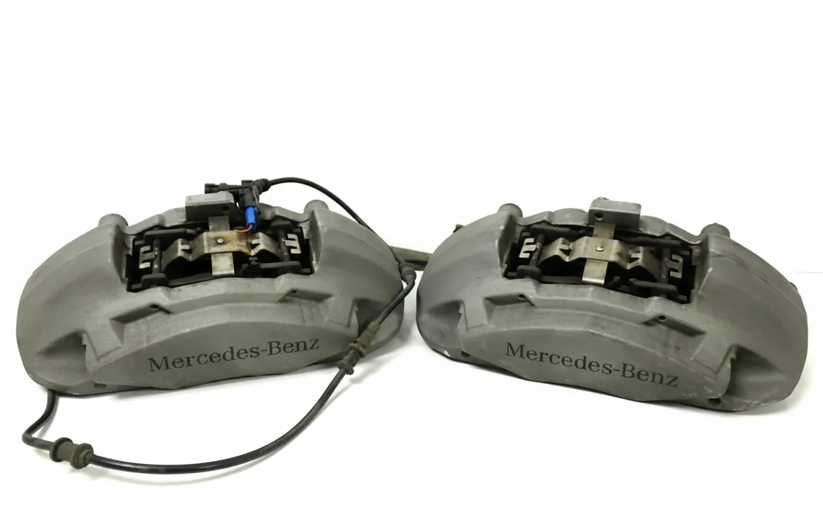 USED Mercedes W205 C-Class AMG Front Brake Calipers Set of 2 RHD Genuine