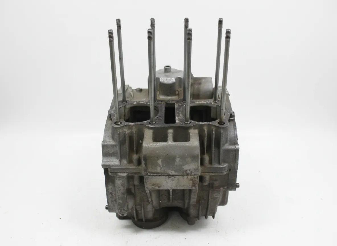 KAWASAKI CSR305 CRANKCASES Engine Motor Bottom End Housing Used