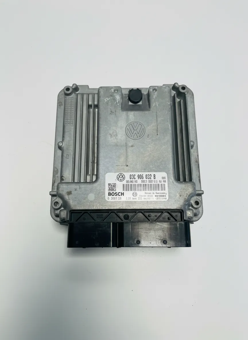 Volkswagen VW Golf MK5 1.4 TSI BLG Engine ECU Control Unit 03C906032B