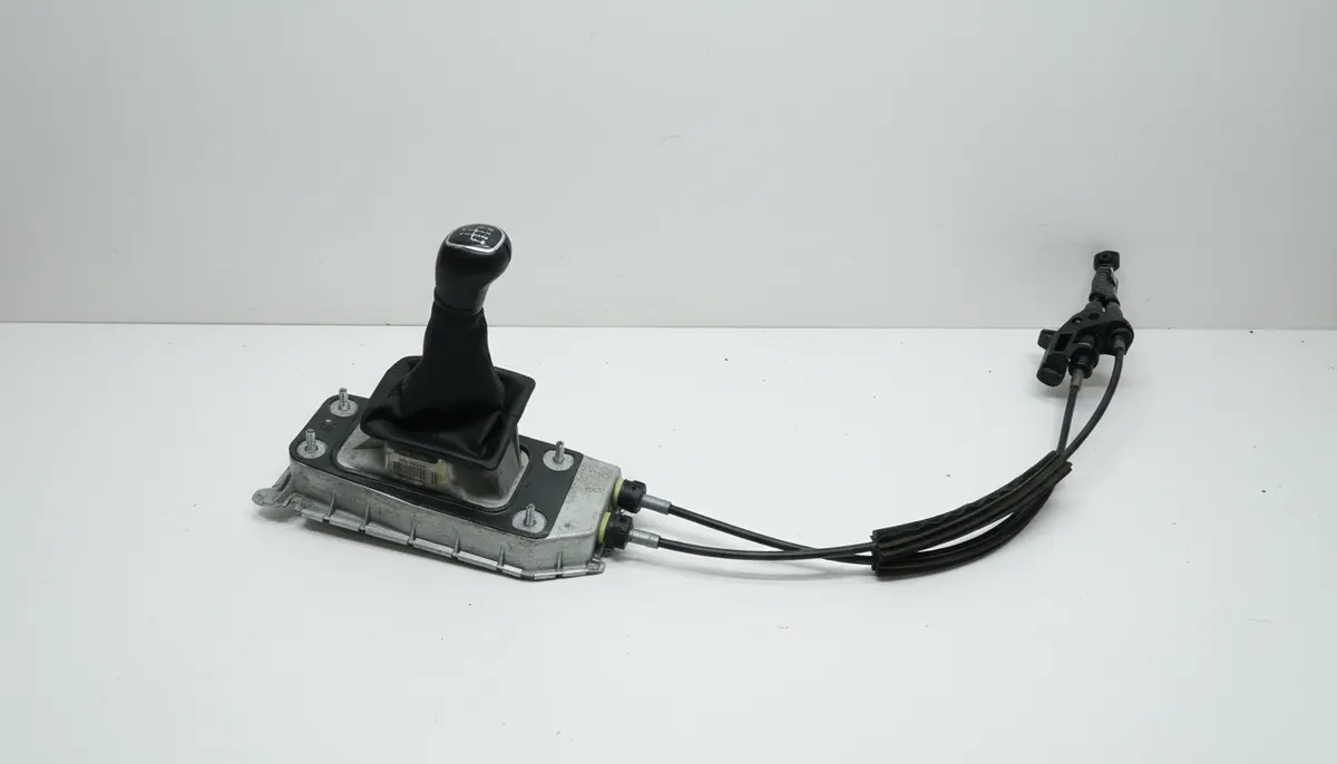 SKODA FABIA MK3 1.0 Petrol 5-Speed Gear Selector Linkage 6C0711049 2018