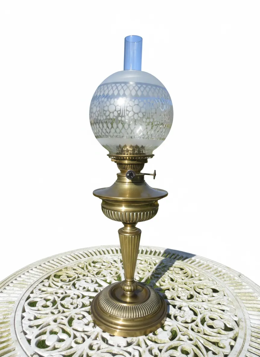 ORIGINAL ANTIQUE VICTORIAN MESSENGERS BRASS TABLE OIL LAMP & SHADE