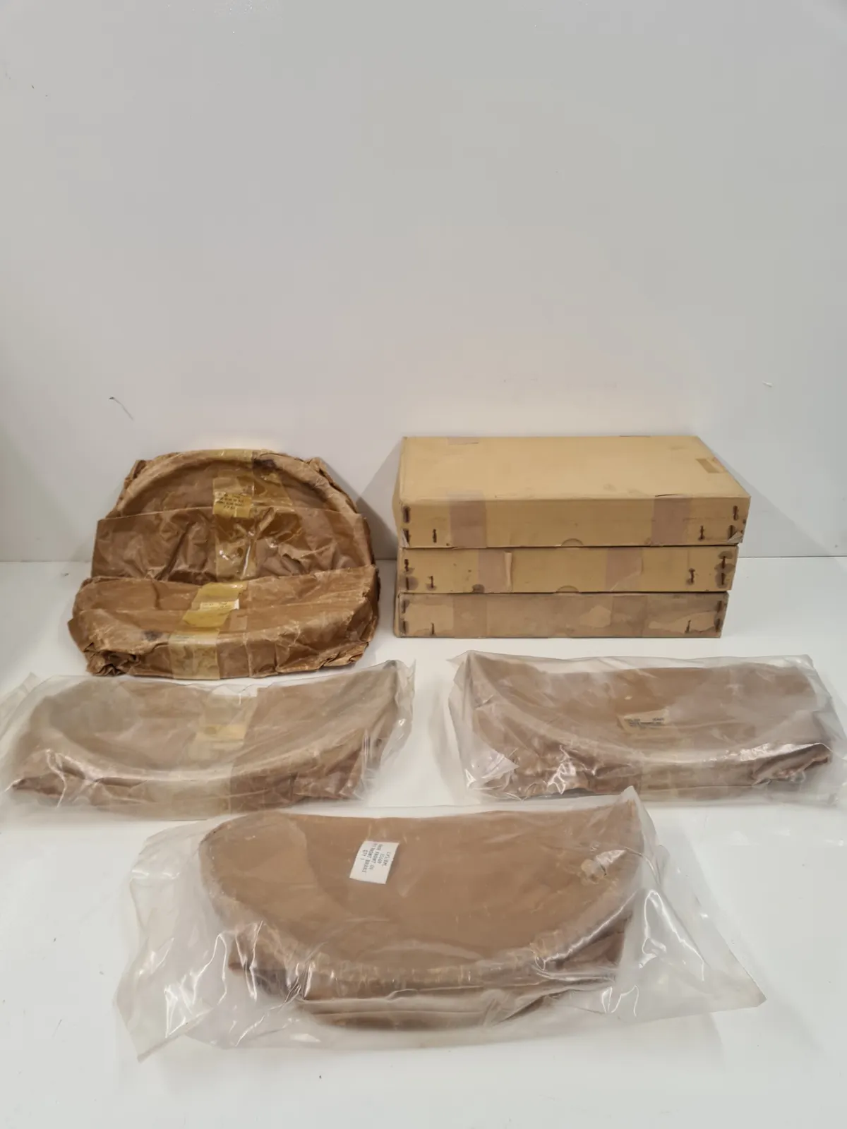 DAIMLER DINGO - Complete Brake Shoe Set - 8 x Shoes - Unissued 'NOS' 1959/1960