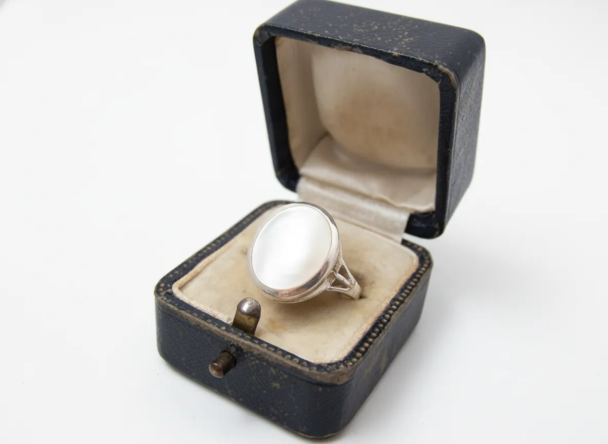 VINTAGE STERLING SILVER MOTHER OF PEARL MOP RING SIZE P US 7.5