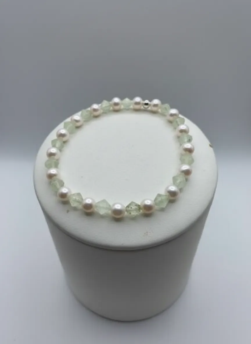 Freshwater Pearl & Fancy Cut Prehnite 6mm Stretching Bracelet New No Tags