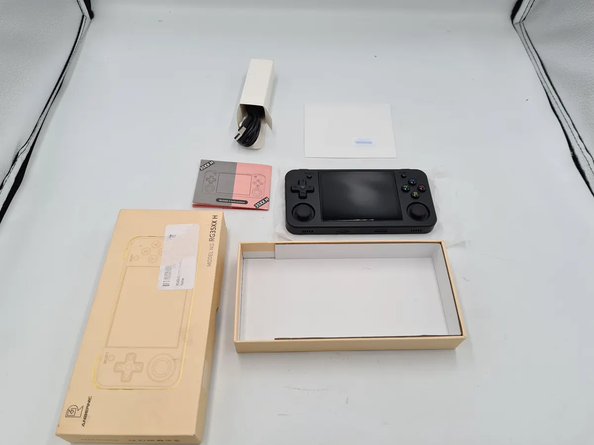RG35XX H Retro Handheld Game Console