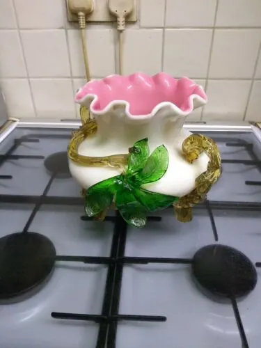 Very Large Victorian Uranium Vaseline Center Piece Damaged But Amazing