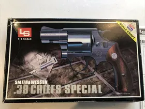 LS Smith & Wesson .38 Chiefs Special 1/1 Scale Model Kit Revolver