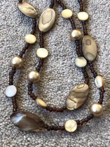 Vintage Mother Of Pearls Long Matinee Necklace Beaded Brown / Natural Stone