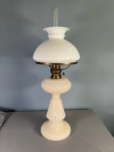 Oil Lamp Kosmos In Beautiful Milk White Colour