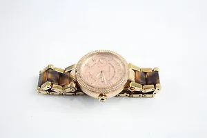 Michael Kors MK-5841 Womens Quartz Small Wrist Watch WORKING Used