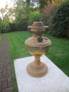 ANTIQUE CENTRAL DRAUGHT BRASS TABLE OIL LAMP