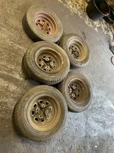 MGB GT 1800 SET OF 5 STEEL WHEELS