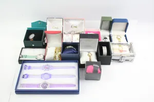 Womens Assorted Boxed Watches Quartz Cosmopolitan Strada Etc UNTESTED